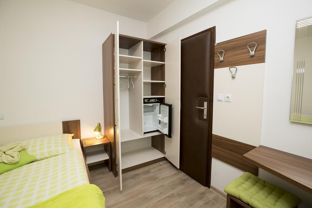 Accommodation Resman ボーヒニ エクステリア 写真